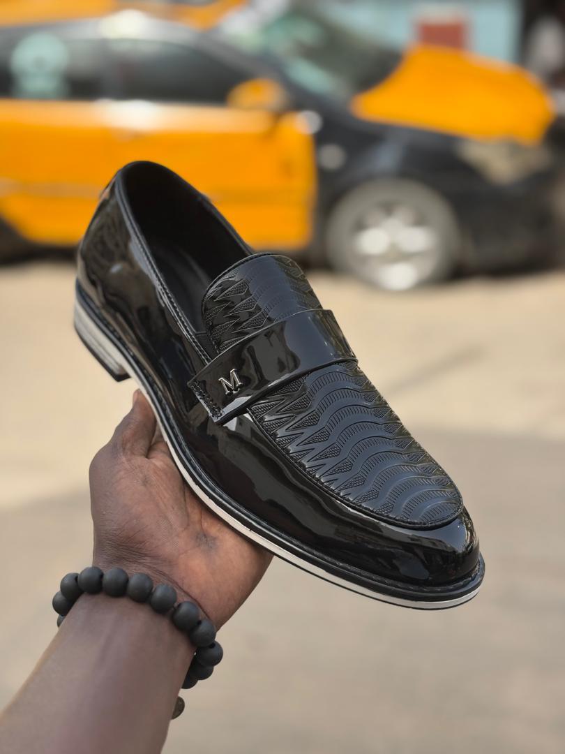 Mocassin Vernis Croco Embossé – Chaussure Homme Luxe Noir & Cognac